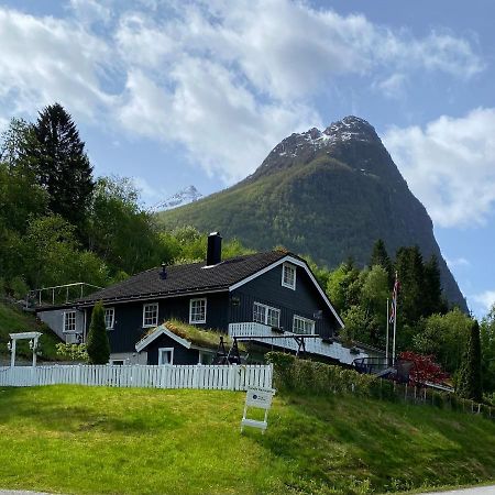 Apartamento Sunde Panorama Olden Exterior foto